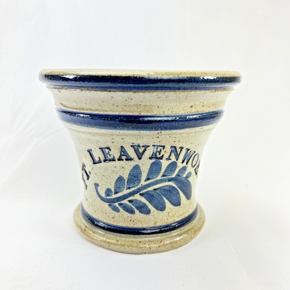 Vintage Fort Leavenworth Pot Stoneware Hand Thrown Pottery Grey Blue Crock - Picture 1 of 13